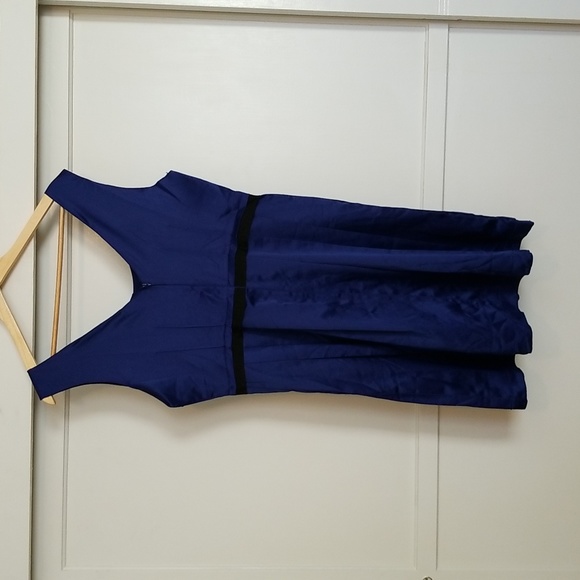 🆕 Vera Wang Blue Satin Dress NWT - Picture 2 of 8